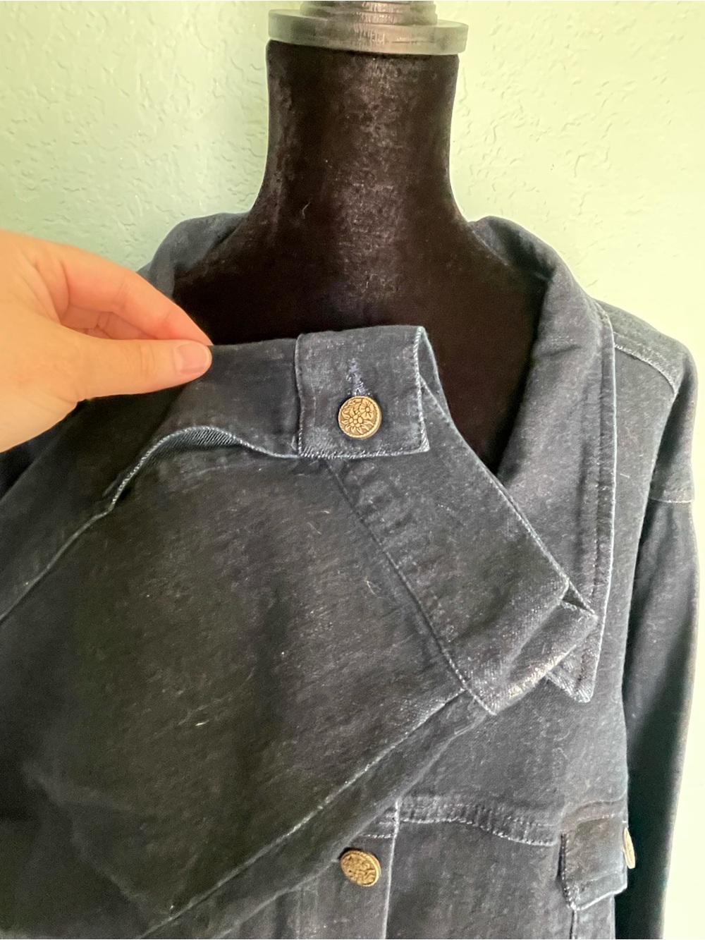 Oversized Button-Front Denim Jacket - Picture 6 of 12
